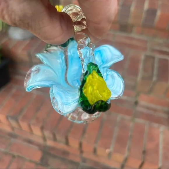 4" Vintage light Blue Small Hand Blown Glass Basket Spring Easter Excellent - Picture 10 of 11